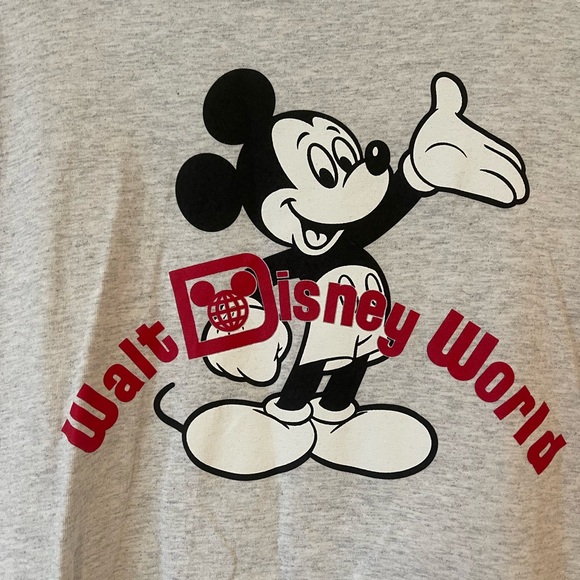 Walt Disney World Gray T-shirt - Picture 3 of 8
